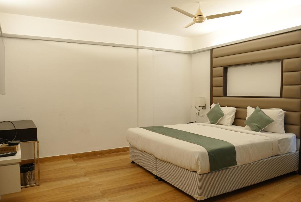 Hotel Konark Khammam Luaran gambar